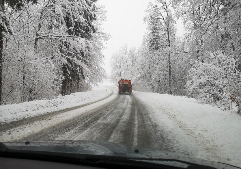 What Are Private Road Gritting Services